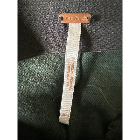 Free People Women’s Boho Stretch Flare Pants Size 10 – Green Geometric Print - Picture 8 of 11